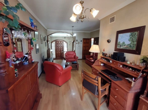 Imagen 10 de 30 de Casa En Av. Argentino Valle - Villa Elvina- S.rosa