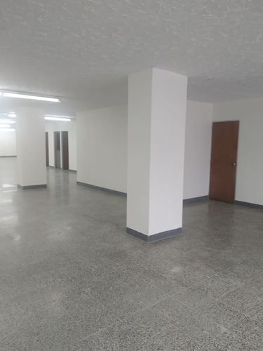 Venta Oficina  De 419 Mtrs2 En Av. Las Américas, Norte De Cali 5485.