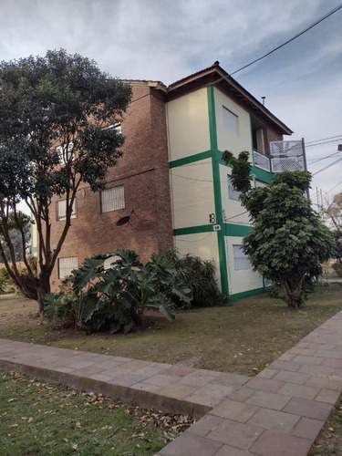 Imagen 1 de 16 de Departamento 3 Amb. Con Cochera. Oportunidad!!!