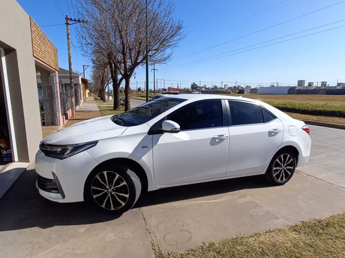 Imagen 7 de 16 de Toyota Corolla 2017 1.8 Se-g Cvt 140cv