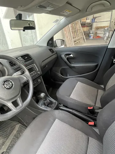 Volkswagen Vento 1.6 Confortline Mt