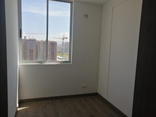 Imagen 17 de 23 de Venta Apartamento Castilla Imperial
