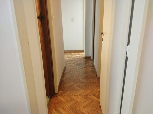 Imagen 4 de 30 de Excelente Ubicación-4 Ambientes Con Cochera En Belgrano-puertas Blindadas