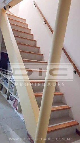 Imagen 21 de 26 de Duplex 4 Ambientes En 3 Plantas Impecable Estado - Florida B Venta