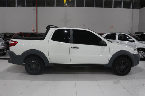 Fiat Strada 1.4 Hard Working Cab. Dupla Flex 3p