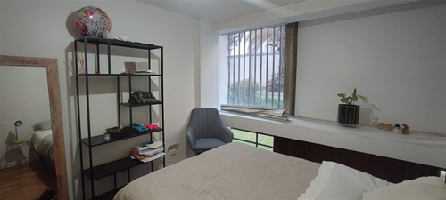 Departamento En Venta De 2 Dorm. En Providencia