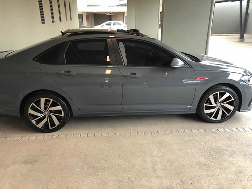 Imagen 9 de 12 de Volkswagen Vento 2019 2.0 Tsi Gli 211cv App Connect + Nav