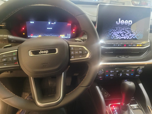 Imagen 7 de 16 de Jeep Commander -