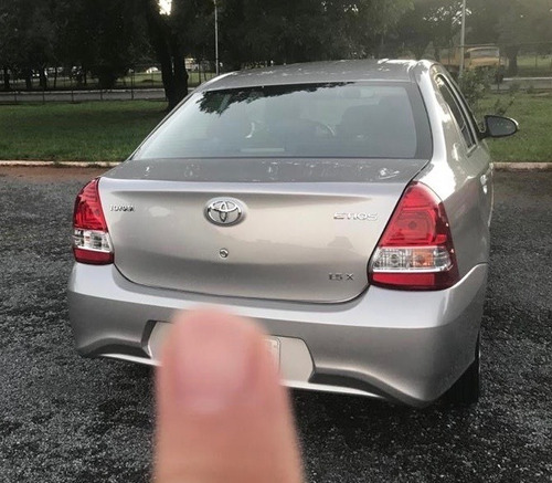 Toyota Etios Sedan X 15l Mt