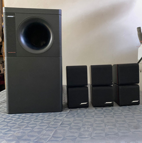 Bocinas Bose Cubo Y Subwoofer Bose Acoustimass (Usado)