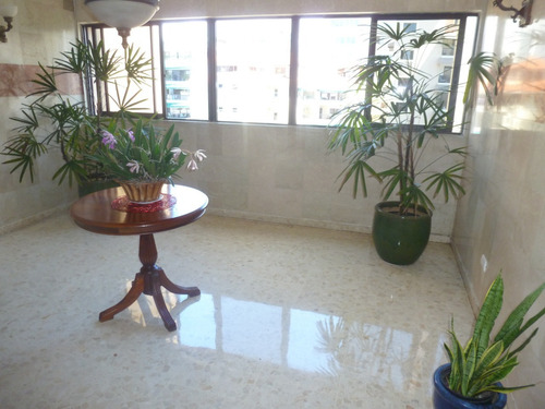 Imagen 2 de 12 de Vendo Hermoso Penthouse En Los Cacicazgos De Dos Pisos