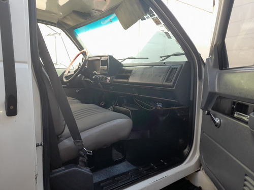 Imagen 3 de 6 de Chevrolet Kodiak 2005