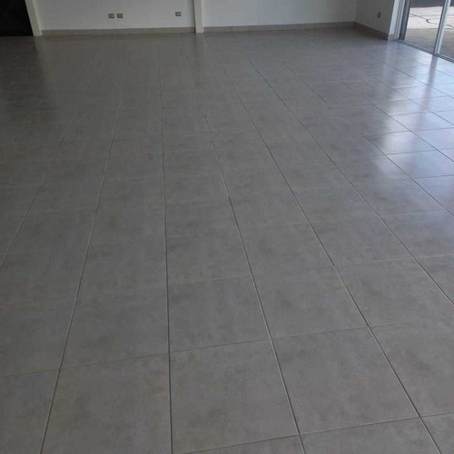 Local Com. De 143 M2, Sector Fdo El Carmen (69295)