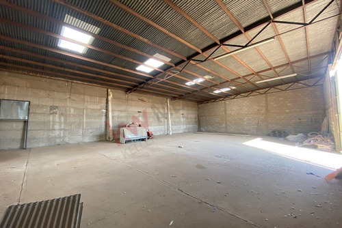 Bodega En Renta De 300 M2 En Carretera Chihuahua - Cuauhtémoc Enseguida De La Unión Ganadera