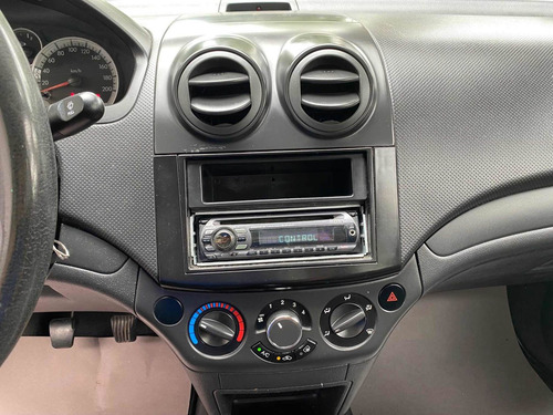 Imagen 10 de 15 de Chevrolet Aveo 2014 1.6 Ls L4 Man Mt