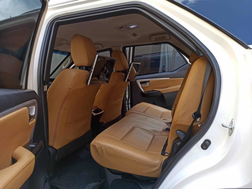 Imagen 7 de 8 de Toyota Fortuner Dubai