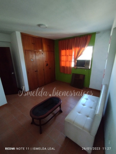 Imagen 10 de 11 de Galpón Con Apartamento En El Centro De Cagua En Venta