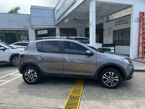 Renault Stepway 1.6 Dynamique / Intens Automática