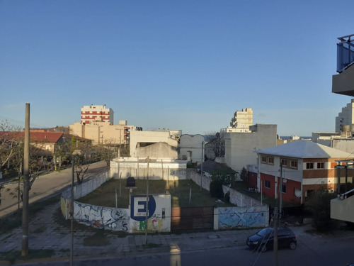 Departamento Con Balcon A Metros Del Mar Santa Teresita