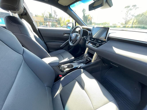 Imagen 7 de 17 de Toyota Corolla Cross 1.8 Seg Hv E-cvt 2023