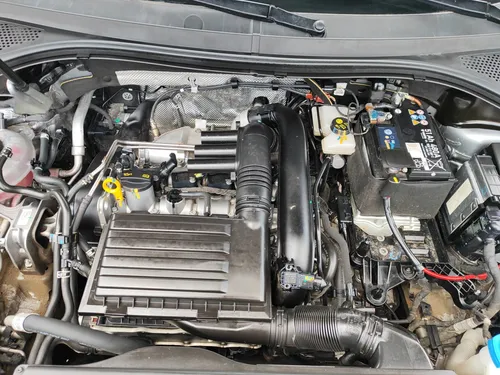 Volkswagen Tiguan 5p Comfortline L4/1.4/T Aut