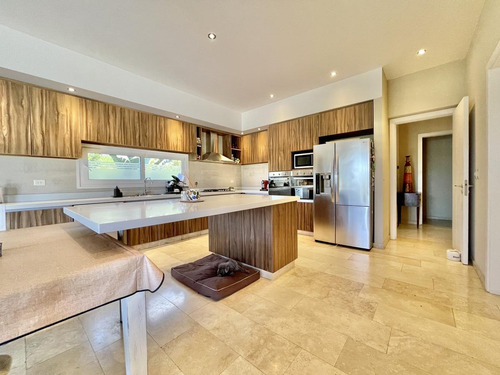 Imagen 14 de 30 de Casa En Venta Al Lago, Barrio Lagos Del Golf, Nordelta, Tigre