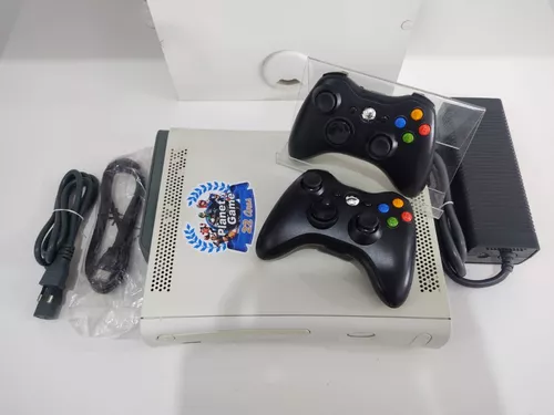 Xbox 360 Arcade Rgh E Lt 3.0 Ssd 240gb + 2 Controles Com 35 Jogos Na Memoria