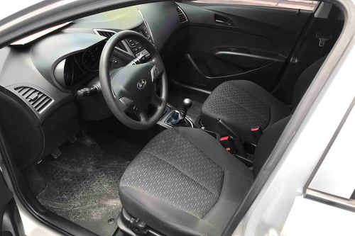 Hyundai Hb20 1.0 Comfort 2018 (prata)