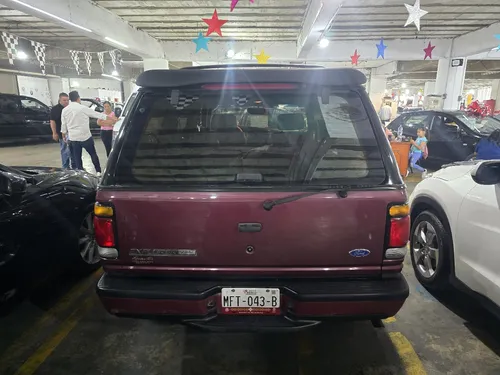 Ford Explorer 5.0l Xlt V8 4x4 Mt