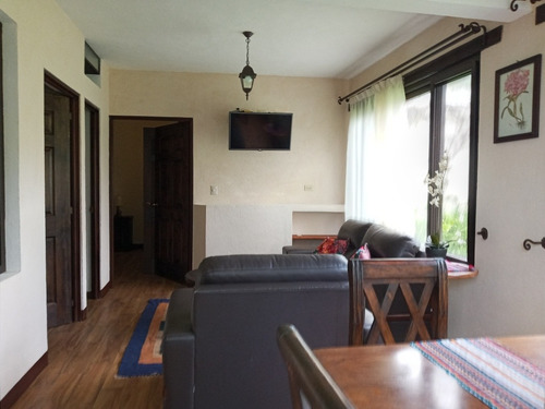 Imagen 2 de 12 de Apartamento De 2 Habitaciones En La Antigua Guatemala