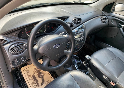 Ford Focus 2.0 Ghia