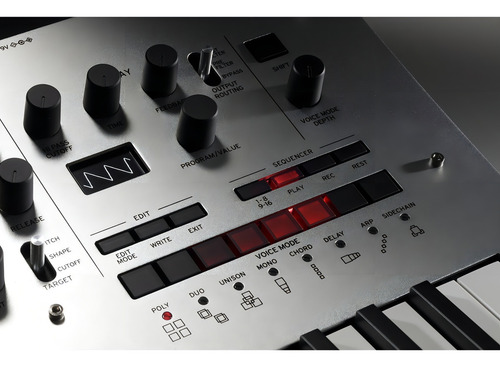 Korg Minilogue Sintetizador Analógico Polifónico 37 Teclas Color Plateado
