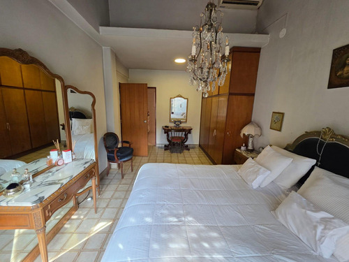 Venta De Casa 4 Ambientes. Parque Leloir