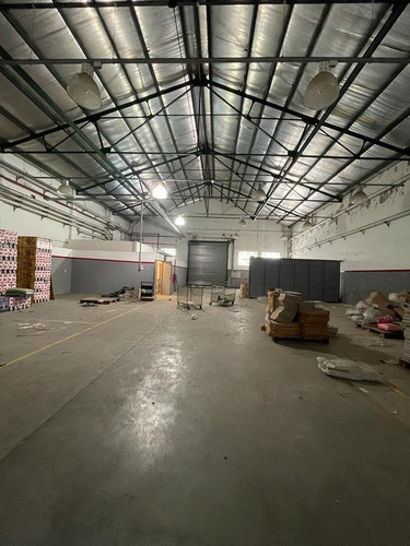 Imagen 4 de 12 de Depósito En Alq/vta De 2080m2 - Pompeya
