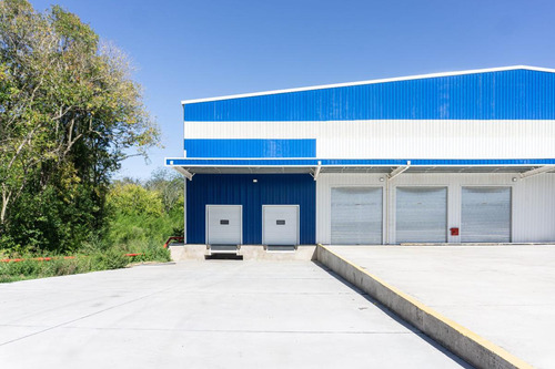 Importante Deposito De 12000 M2 A Tan Solo 100 Mts De Panamericana, Garin
