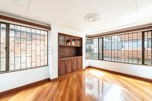 Apartamento En Venta En El Chico. Cod V2241