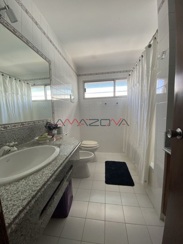Imagen 12 de 24 de Edificio Varadero. Puerto Puerto Punta Del Este, 4 Dormitorios 3 Baños Y Toilette. Estufa A Leña.