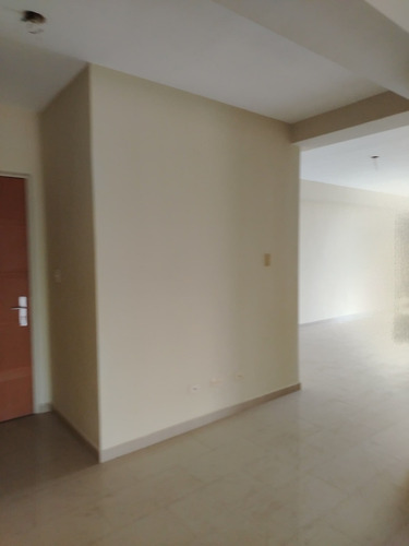 Apartamento Obra Blanca En Mañongo, Residencias Titanium Suite. Lm.p