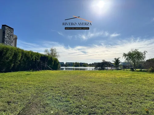 Terreno En Venta El Canton Barrio Puerto A Laguna Central