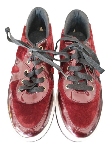 Zapatillas Urbanas Plataforma Bordó Charol Y Plush T.40 (Usado)