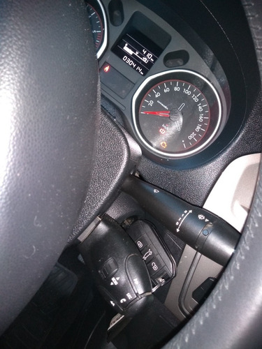 Imagen 16 de 23 de Citroën C-elysée 2019 1.6 Feel Vti 115 Am18