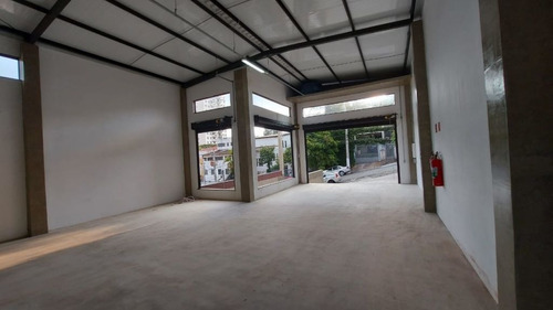 Imagem 3 de 15 de Excelente Galpão De 1000m² No Jd. Aeroporto / Campo Belo - Rr4798