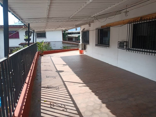 Imagen 2 de 26 de Ls Vende Casa Urb Turumo 23-8822