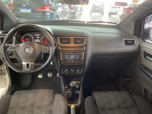 Volkswagen Fox 1.6 MI SELEÇÃO 8V FLEX 4P MANUAL