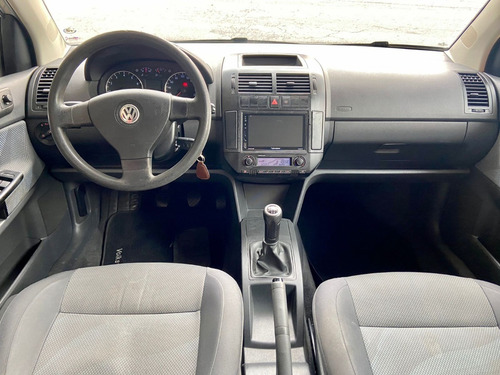 Imagem 5 de 7 de Volkswagen Polo 1.6 Mi 8v Flex 4p Manual