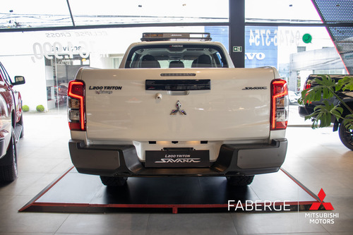 Mitsubishi L200 Triton 2.4 16V TURBO DIESEL SPORT SAVANA CD 4P 4X4 AUTOMÁTICO