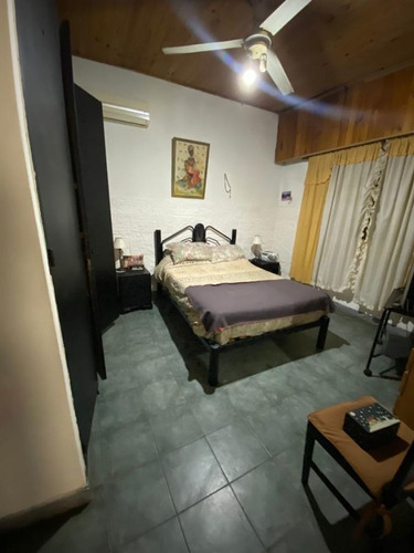 Imagen 8 de 20 de Casa En Venta Con Quincho, Amplio Jardín Y Cochera En Temperley