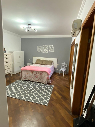 Casa À Venda Na Rua Das Nogueiras, Jardim, Santo André - Sp - Liv-8626