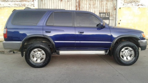 Toyota Hilux SW4 3.0 I Runner