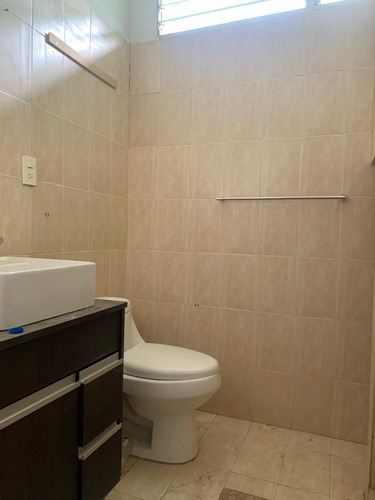 Casa En Alquiler Para Remodelar 360 M2 - Urb. Altamira